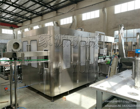 4000-6000瓶/時(shí) 碳酸飲料三合一灌裝機(jī)
